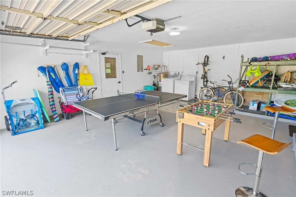 660 111th Avenue N Naples FL 34108