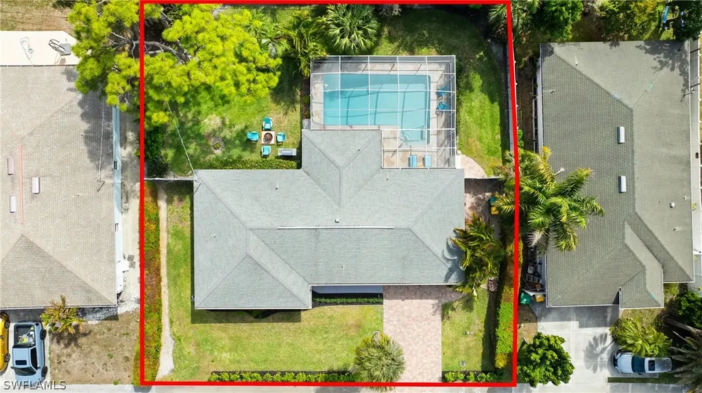 660 111th Avenue N Naples FL 34108