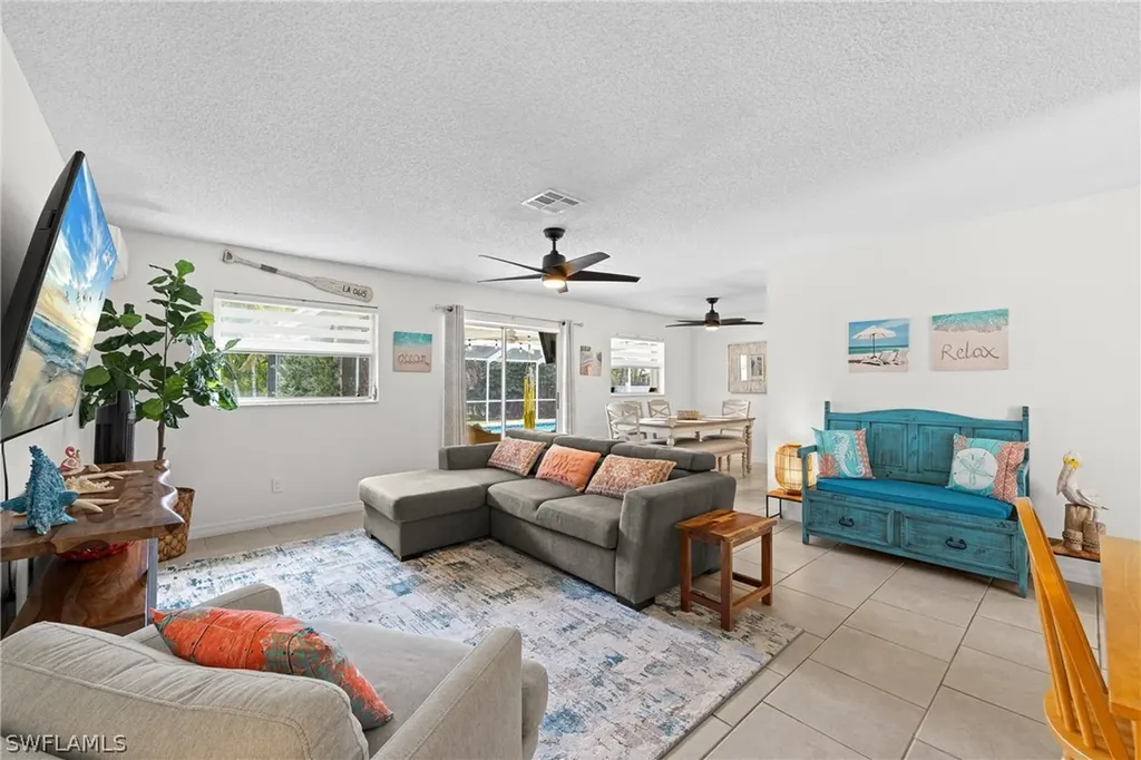 660 111th Avenue N Naples FL 34108