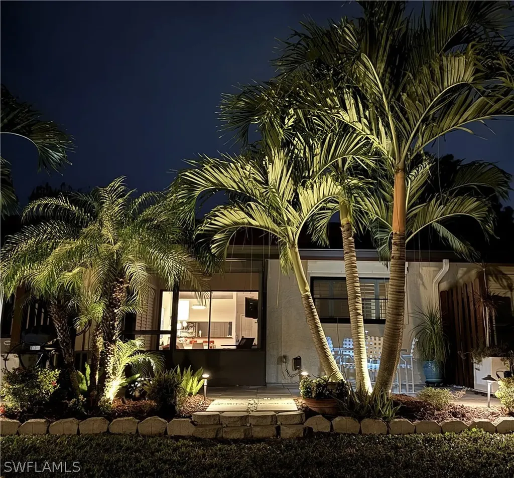 2018 Pine Isle Lane Naples FL 34112