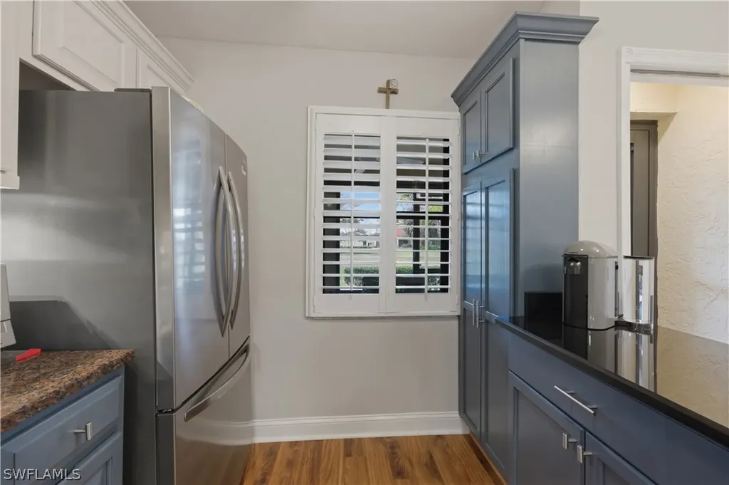 2018 Pine Isle Lane Naples FL 34112