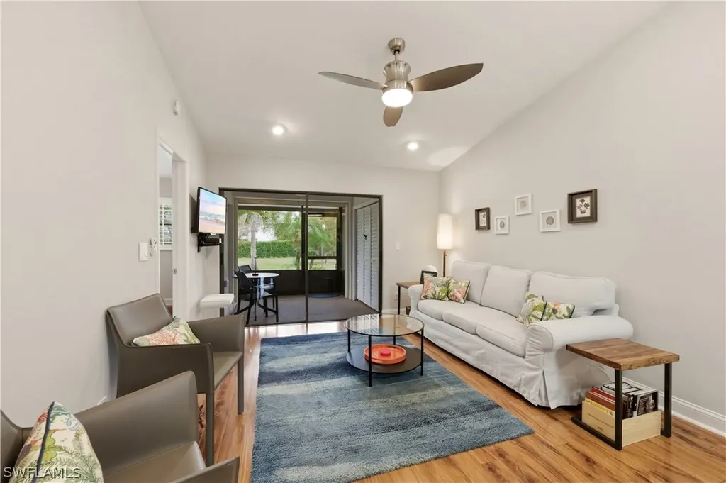 2018 Pine Isle Lane Naples FL 34112
