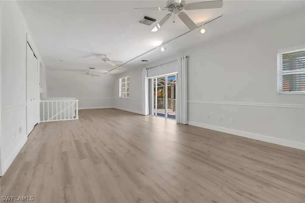 1120 Sandpiper Street Naples FL 34102