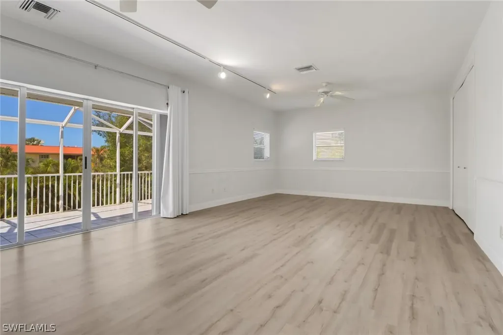 1120 Sandpiper Street Naples FL 34102