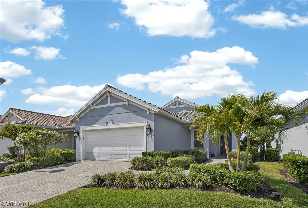 4653 Centaurus Circle Naples FL 34120