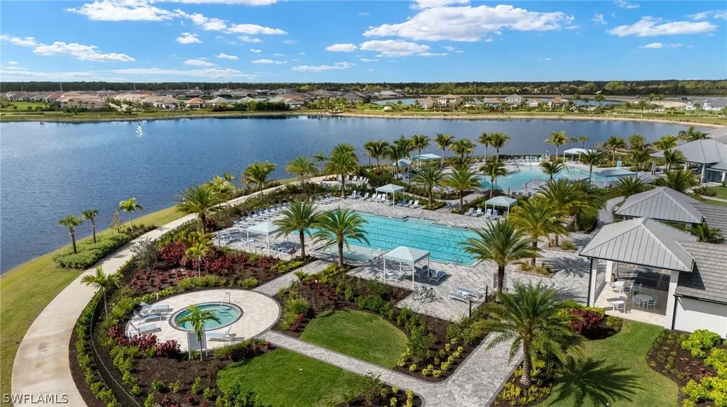 4653 Centaurus Circle Naples FL 34120