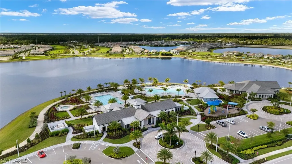 4653 Centaurus Circle Naples FL 34120