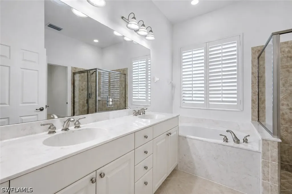 15501 Cadiz Lane Naples FL 34110