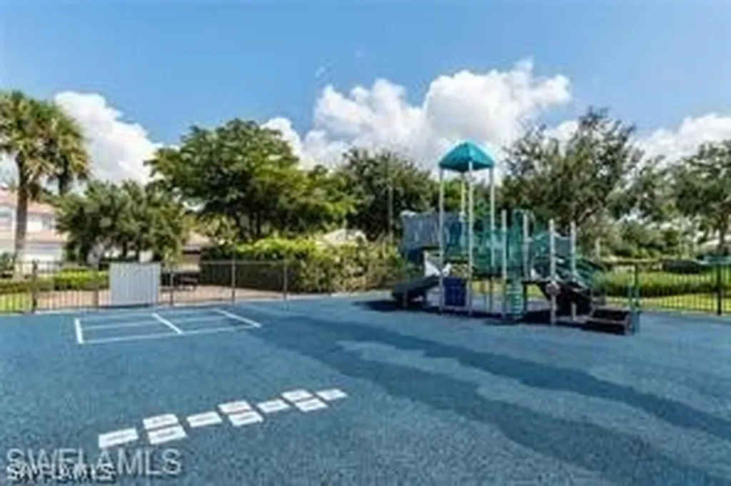 15501 Cadiz Lane Naples FL 34110