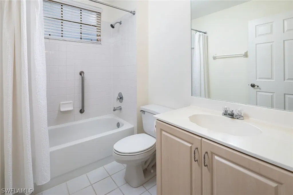 7049 Barrington Circle Naples FL 34108