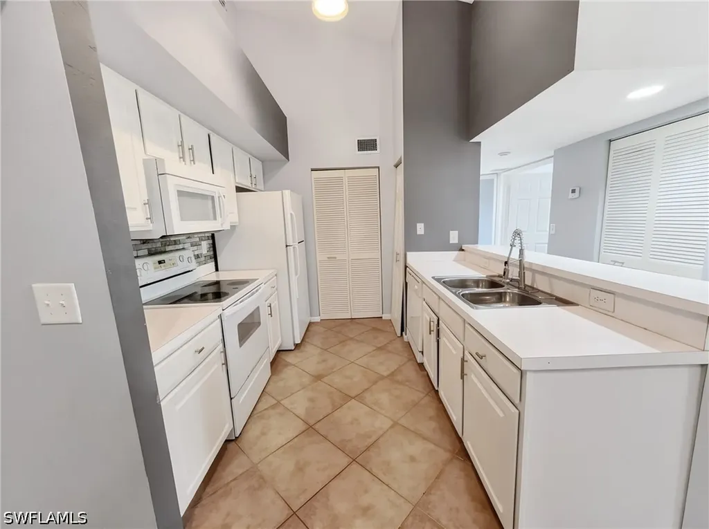4121 Residence Drive Fort Myers FL 33901