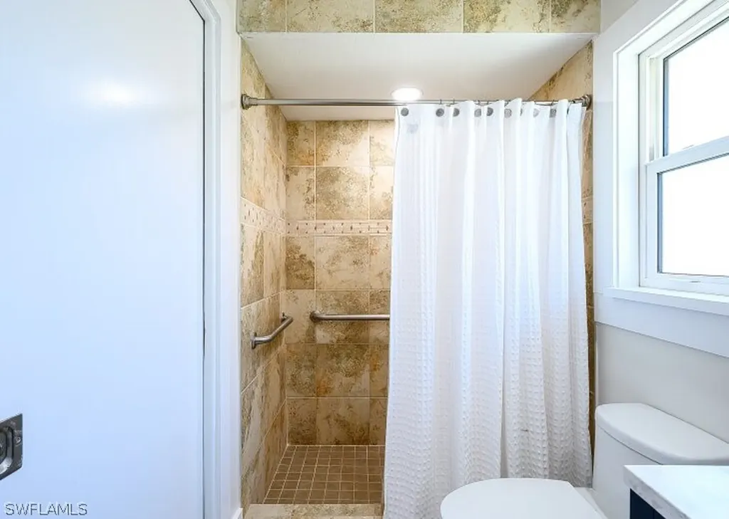 760 106th Avenue Naples FL 34108