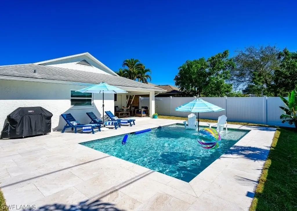 760 106th Avenue Naples FL 34108
