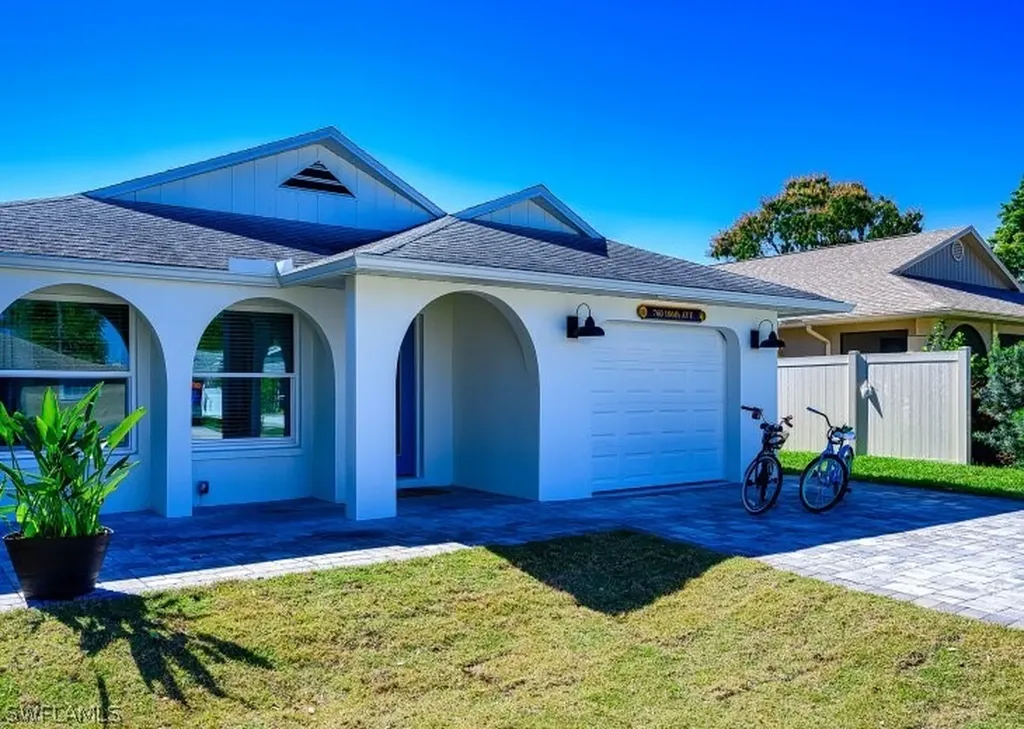 760 106th Avenue Naples FL 34108