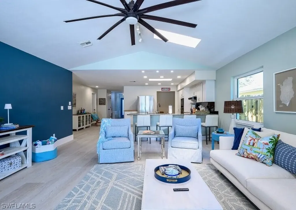 760 106th Avenue Naples FL 34108