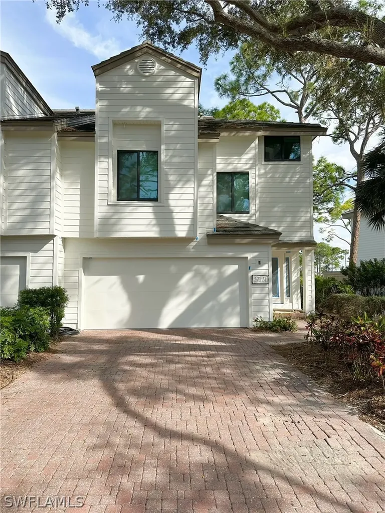 27121 Oakwood Lake Drive Bonita Springs FL 34134