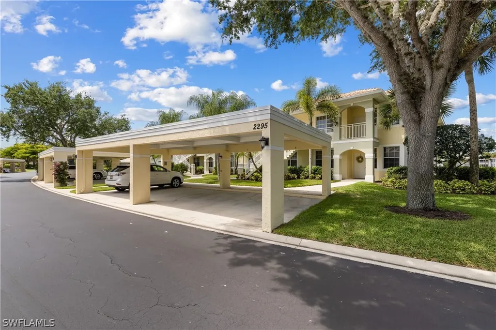 2295 Carrington Court Naples FL 34109