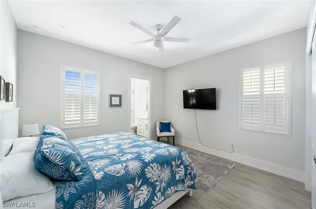 596 111th Avenue N Naples FL 34108