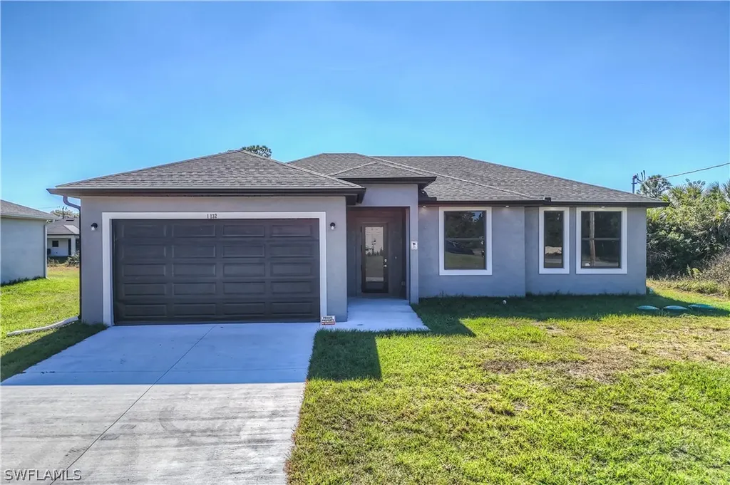 1132 Cumming Street E Lehigh Acres FL 33974