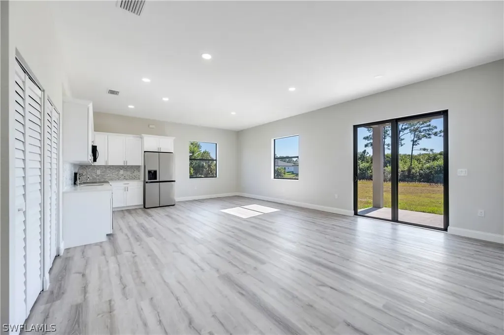 1132 Cumming Street E Lehigh Acres FL 33974