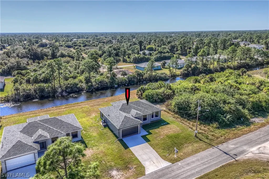 1132 Cumming Street E Lehigh Acres FL 33974