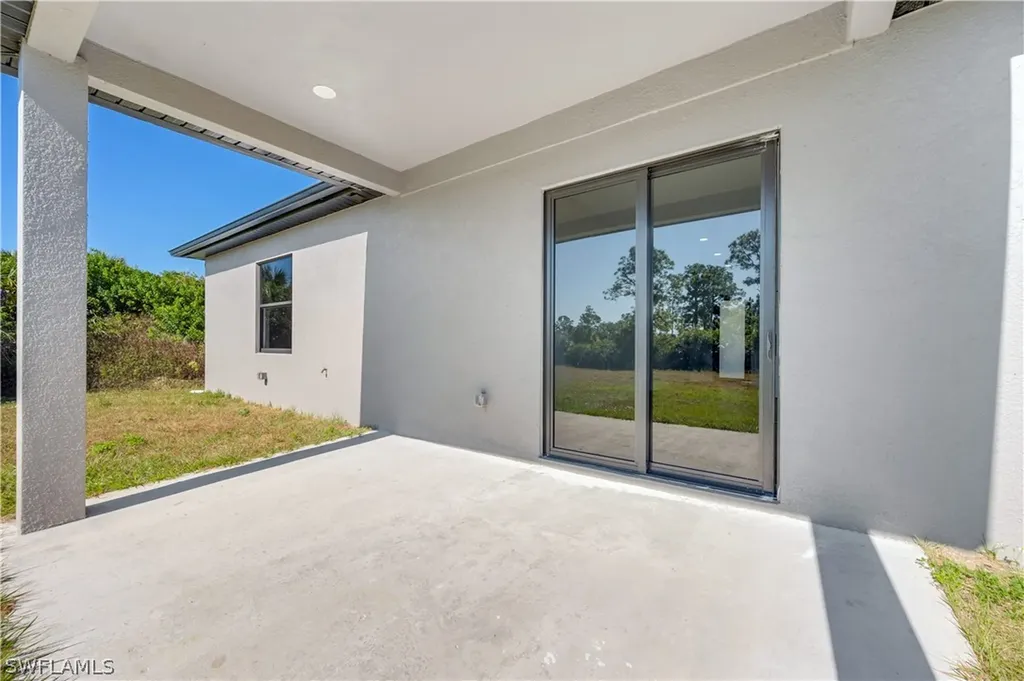 1132 Cumming Street E Lehigh Acres FL 33974