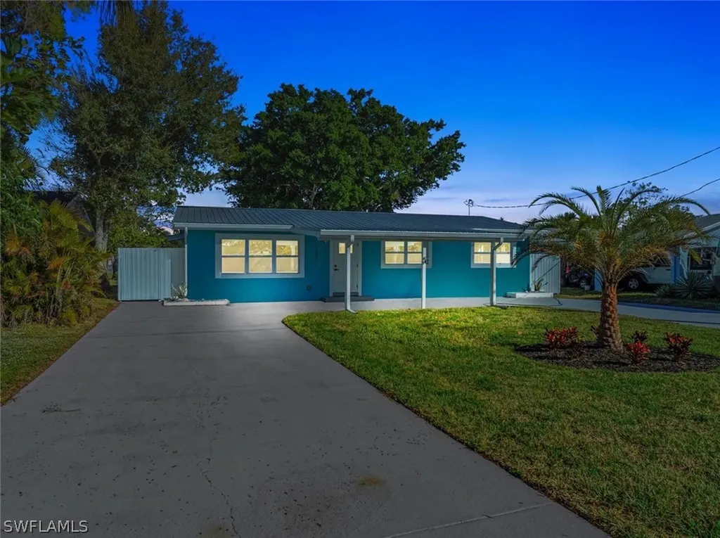12511 Davis Boulevard Fort Myers FL 33905