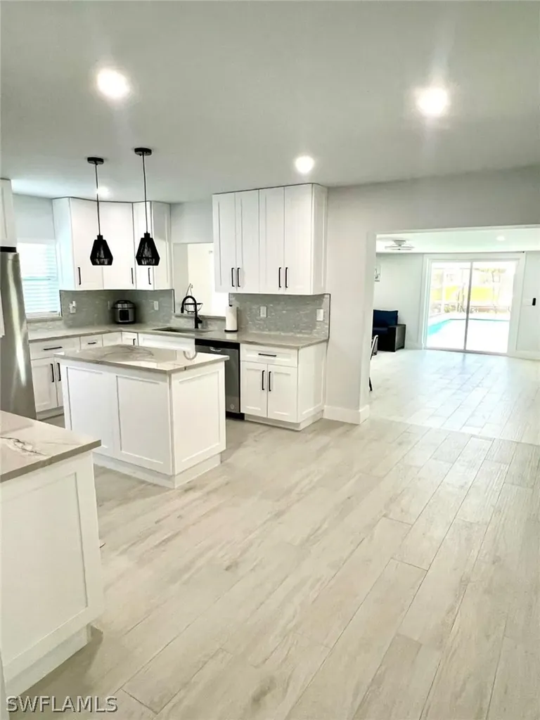 12511 Davis Boulevard Fort Myers FL 33905
