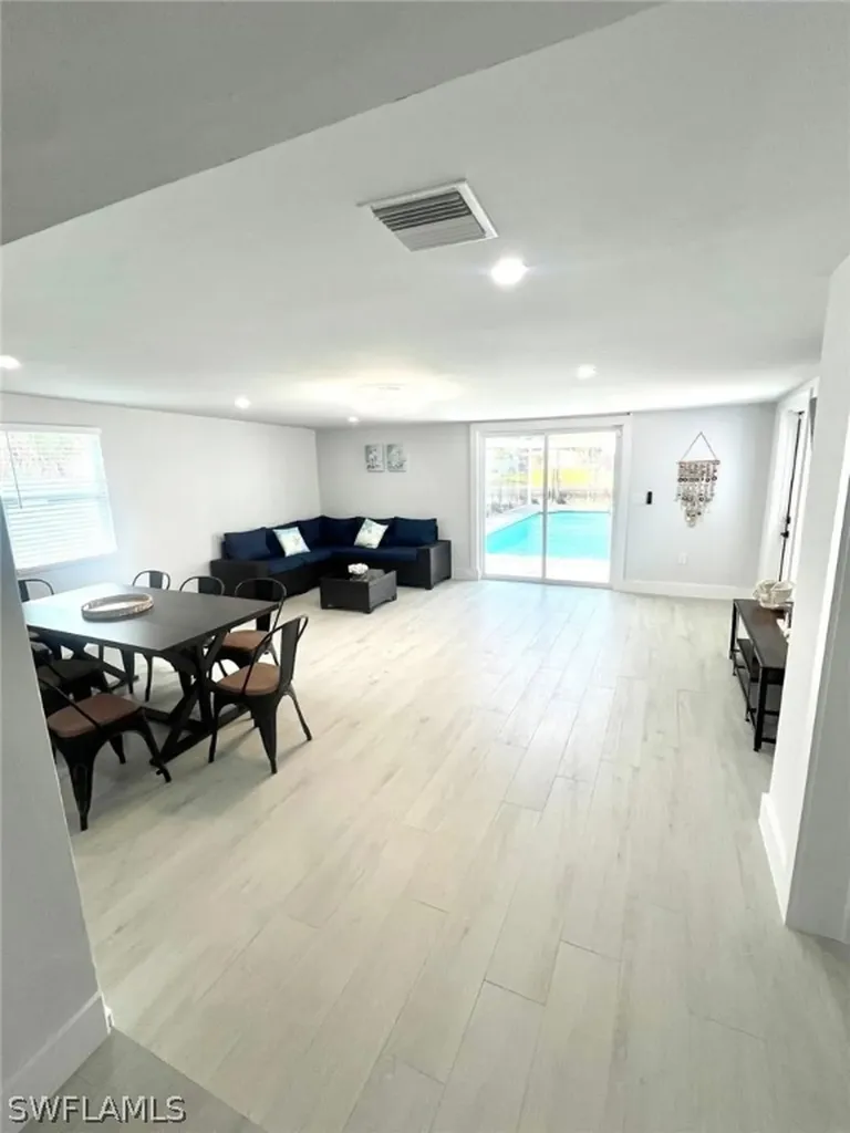 12511 Davis Boulevard Fort Myers FL 33905