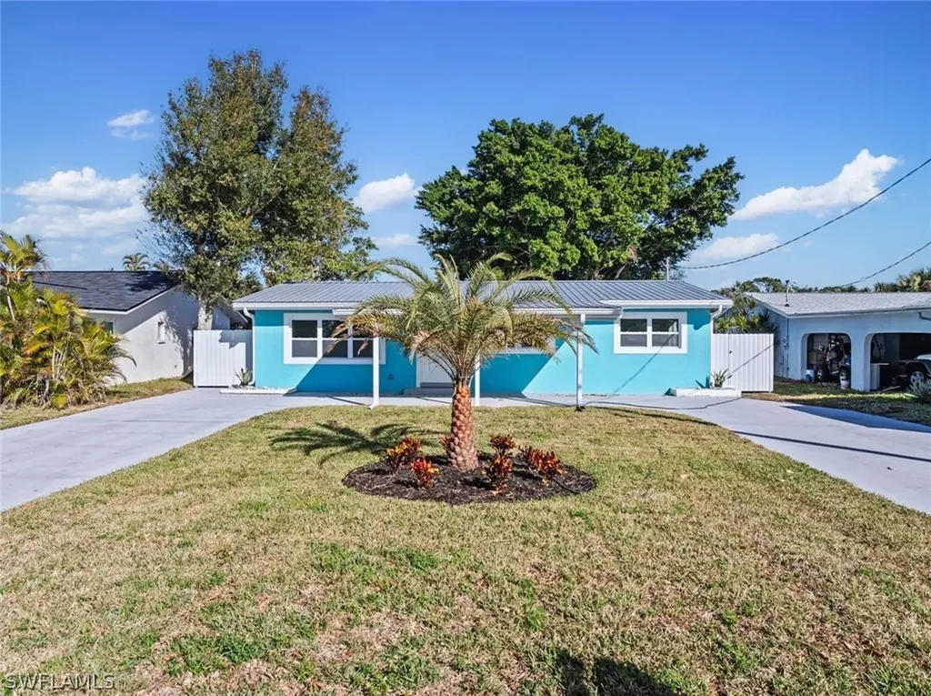 12511 Davis Boulevard Fort Myers FL 33905