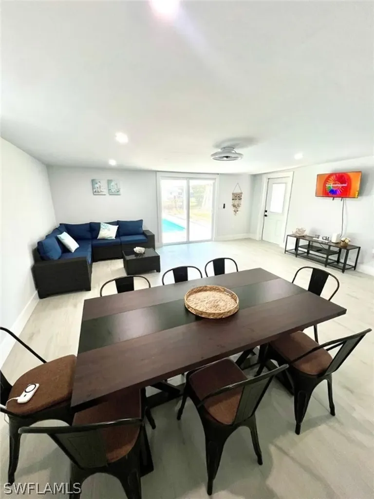 12511 Davis Boulevard Fort Myers FL 33905