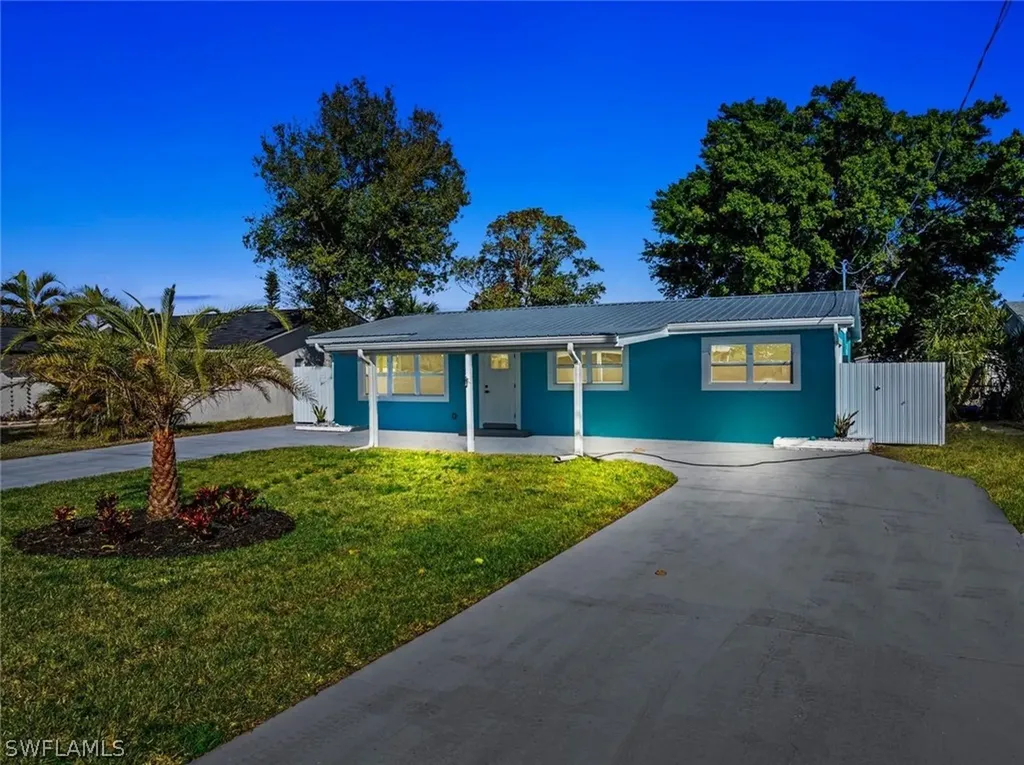 12511 Davis Boulevard Fort Myers FL 33905