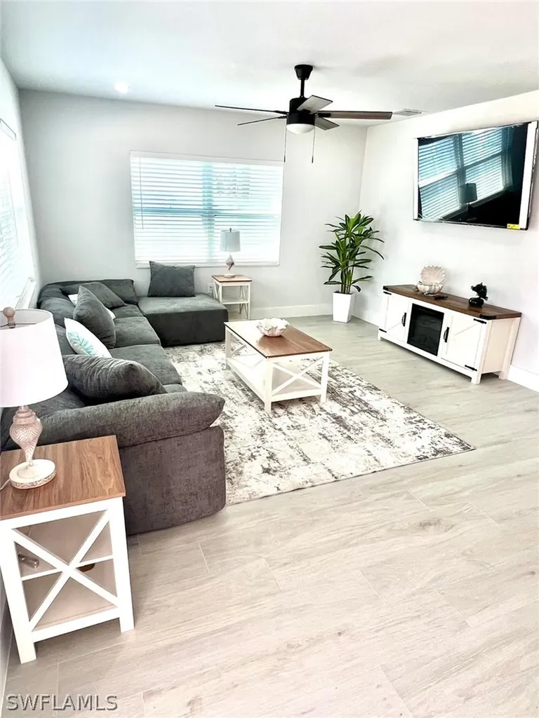 12511 Davis Boulevard Fort Myers FL 33905
