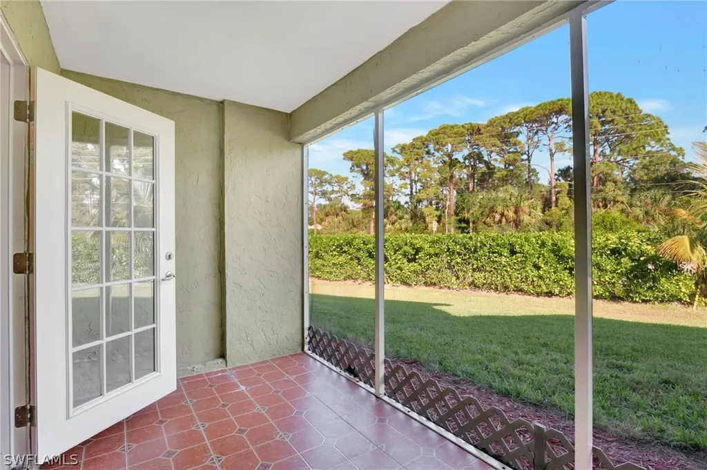 706 111th Avenue N Naples FL 34108