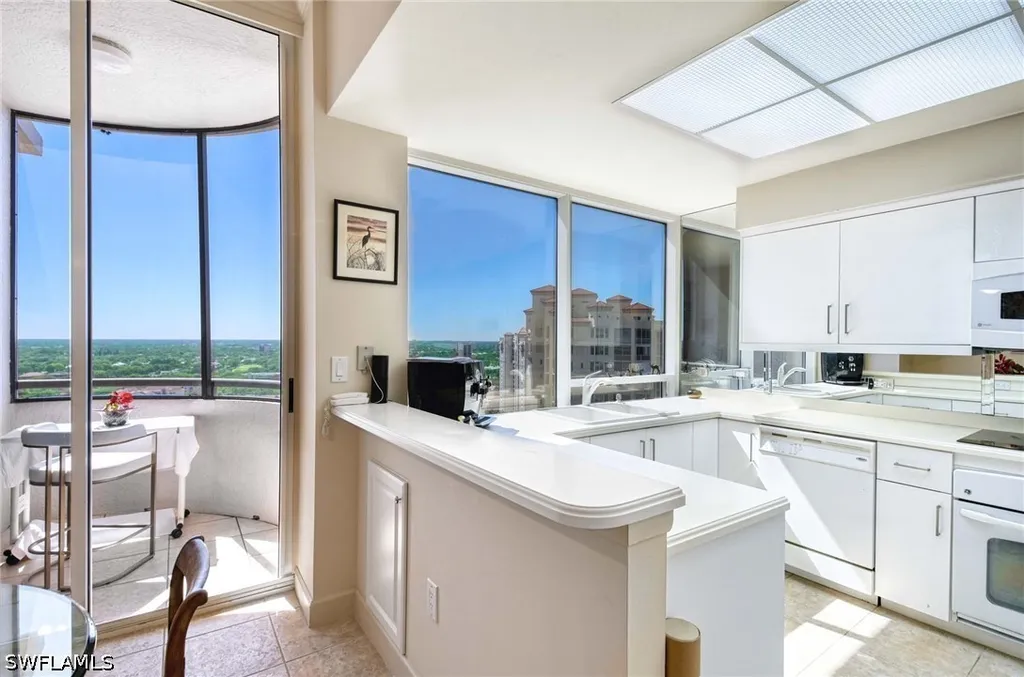 6825 Grenadier Boulevard Naples FL 34108
