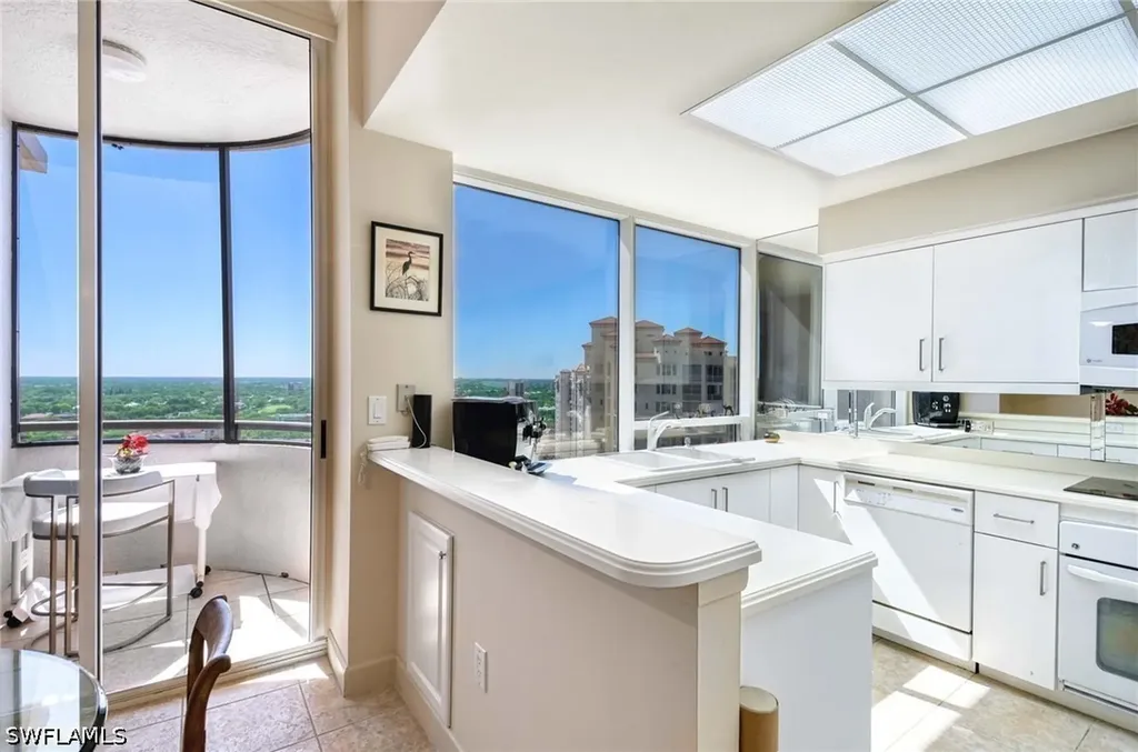 6825 Grenadier Boulevard Naples FL 34108