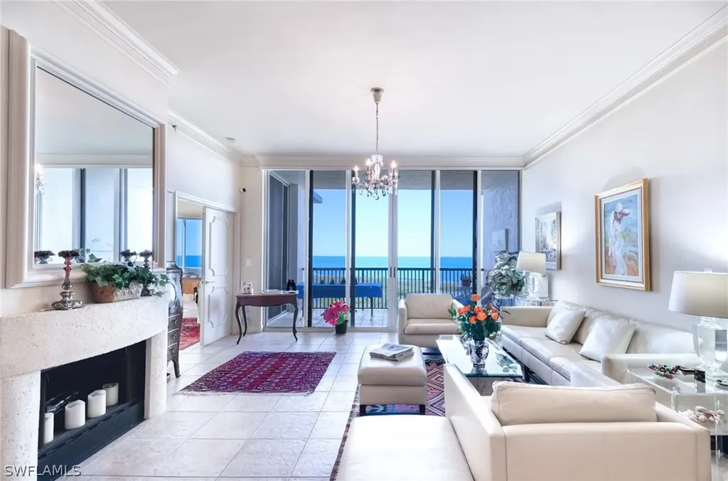 6825 Grenadier Boulevard Naples FL 34108