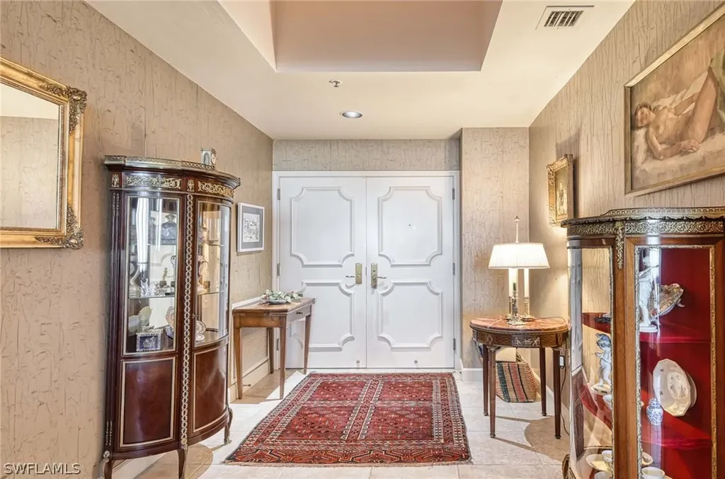 6825 Grenadier Boulevard Naples FL 34108