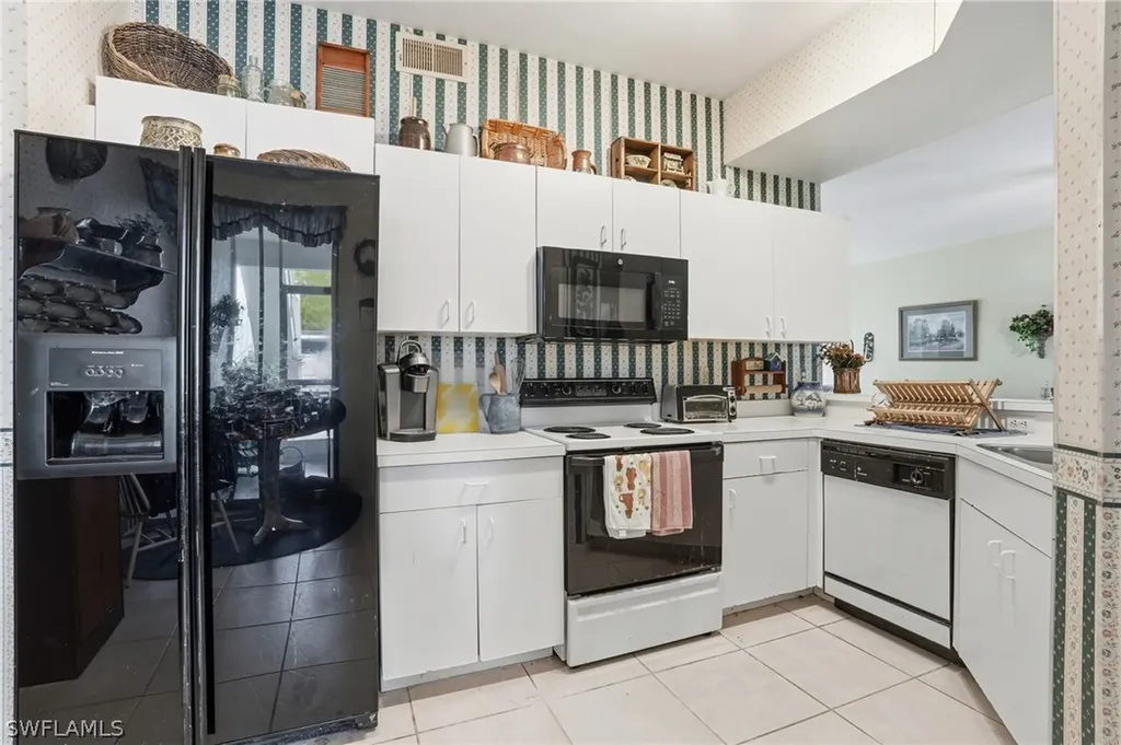 1024 Mainsail Drive Naples FL 34114