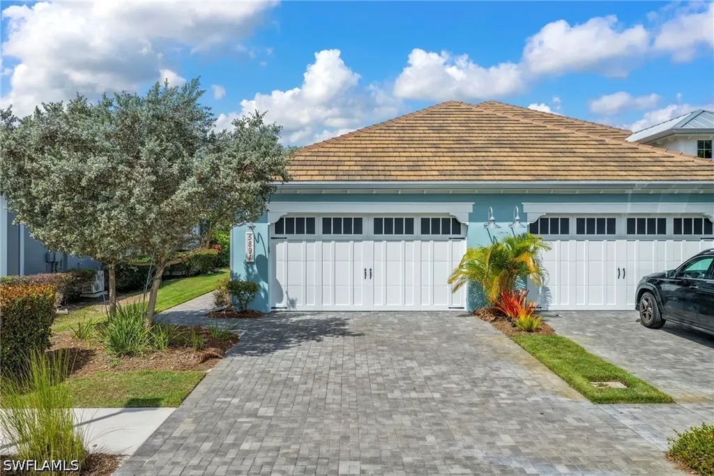 5891 Haiti Drive Naples FL 34113