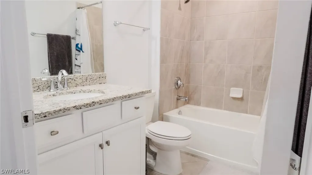 2429 Fallglo Street Naples FL 34120