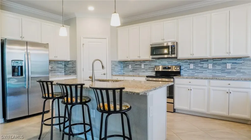 2429 Fallglo Street Naples FL 34120