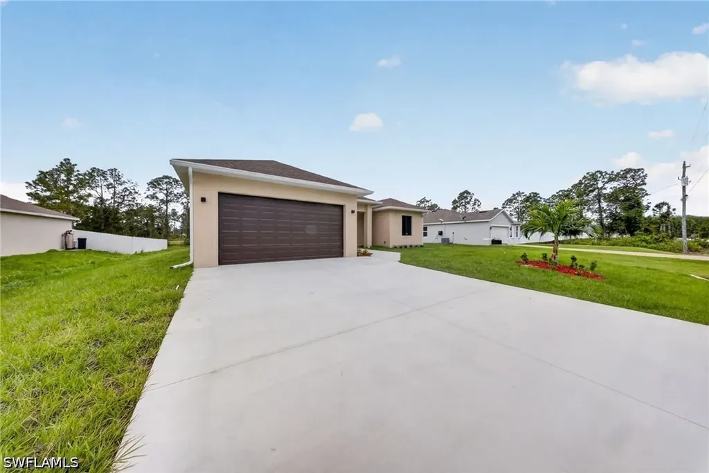 469 Woodman Drive Lehigh Acres FL 33972