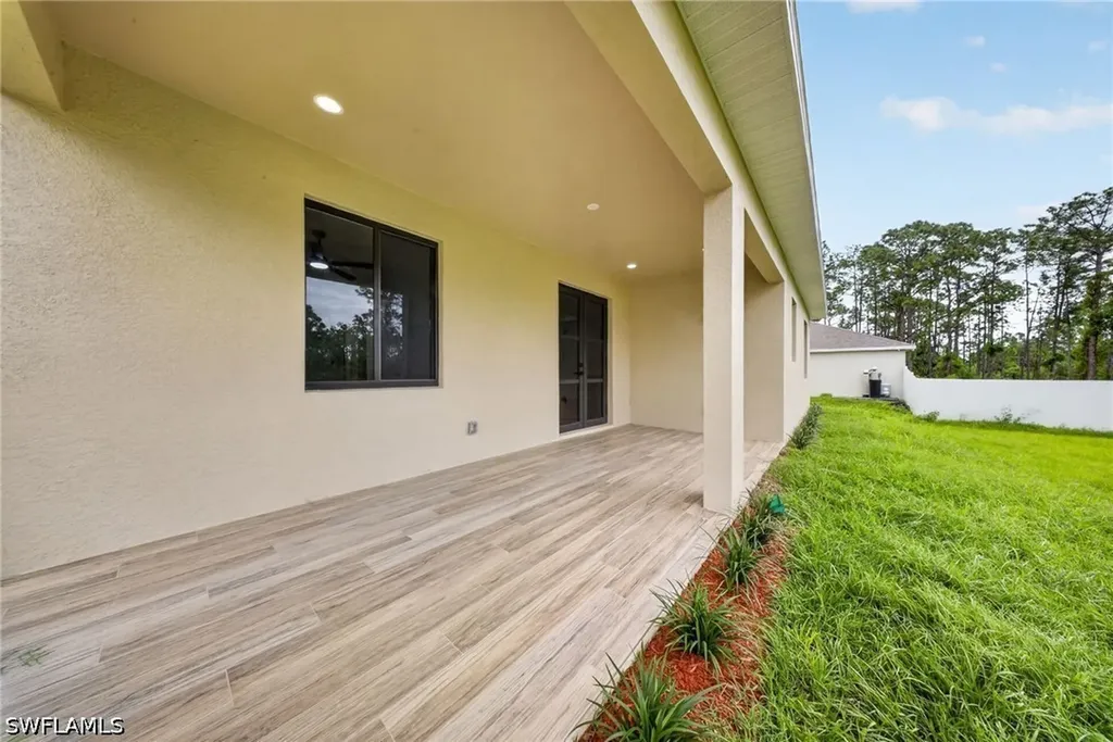 469 Woodman Drive Lehigh Acres FL 33972