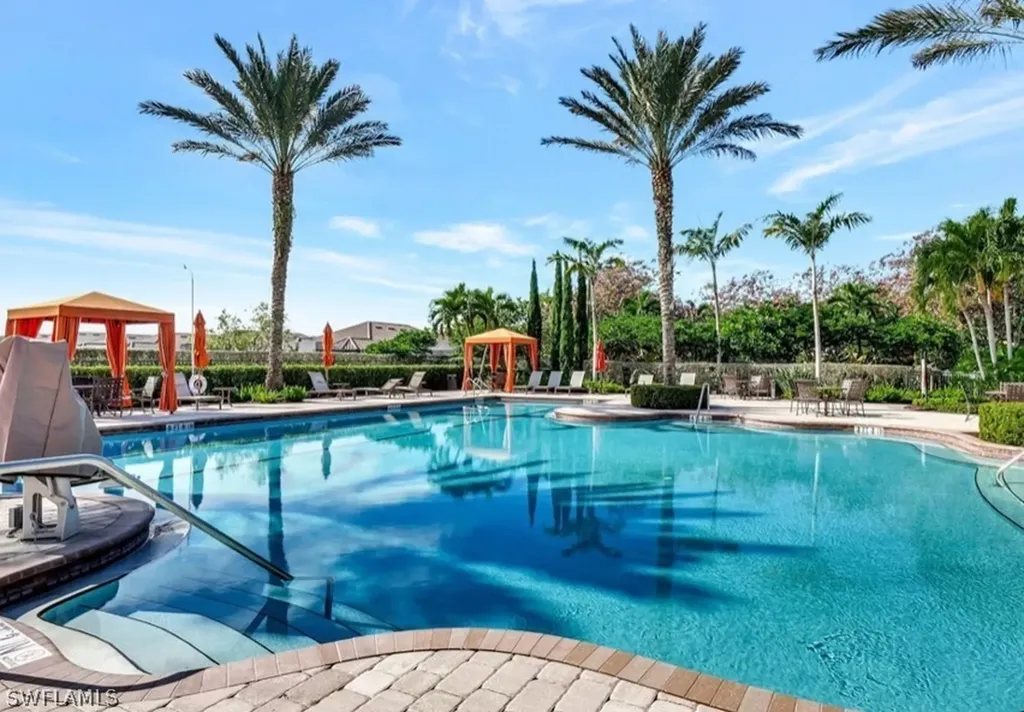 8025 Calle Canovas Court Naples FL 34114