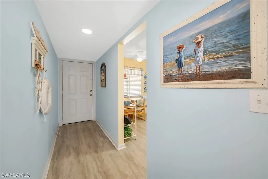 7025 Dennis Circle Naples FL 34104