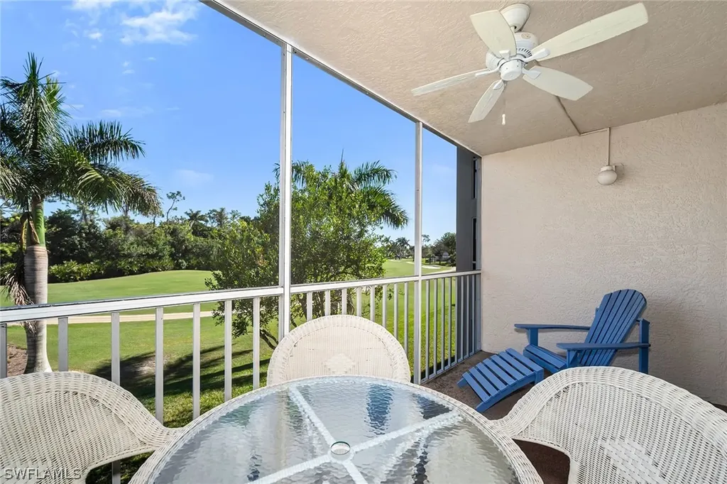 7025 Dennis Circle Naples FL 34104