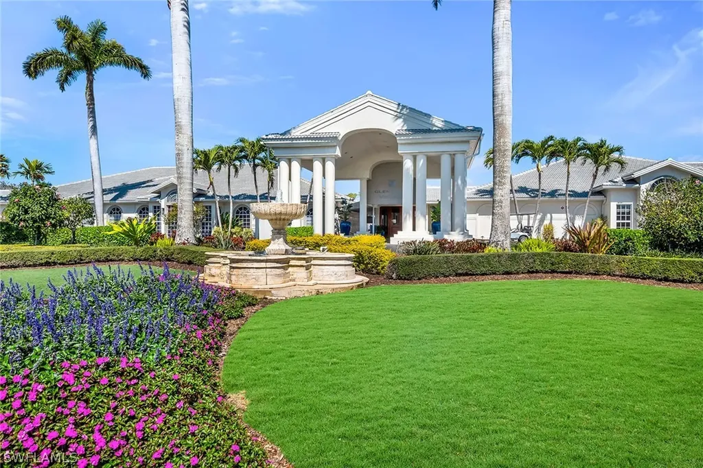 7025 Dennis Circle Naples FL 34104