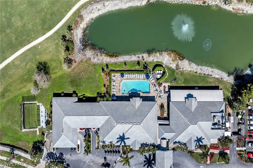 7025 Dennis Circle Naples FL 34104