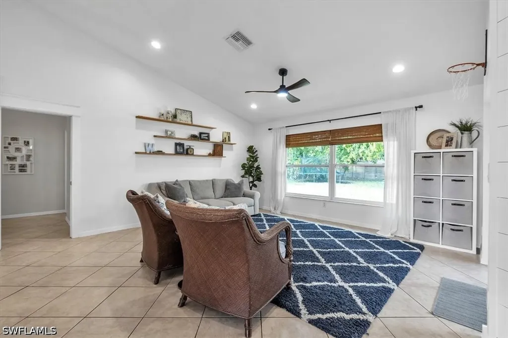488 Henley Drive Naples FL 34104